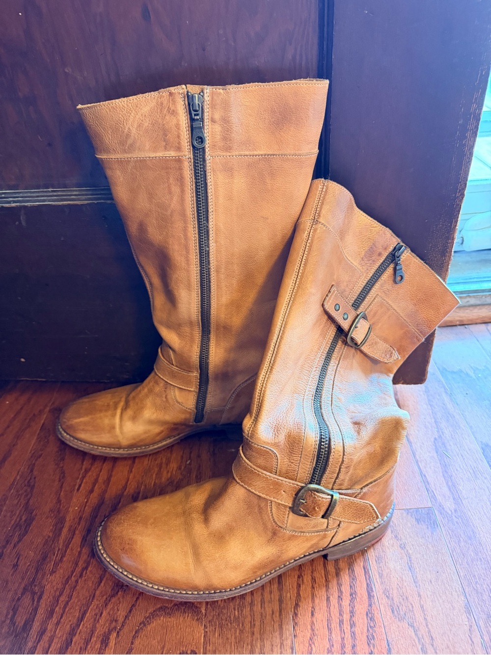 10 Bed Stu Gogo Lug Boot Tan Wide Calf - Picture 2 of 8